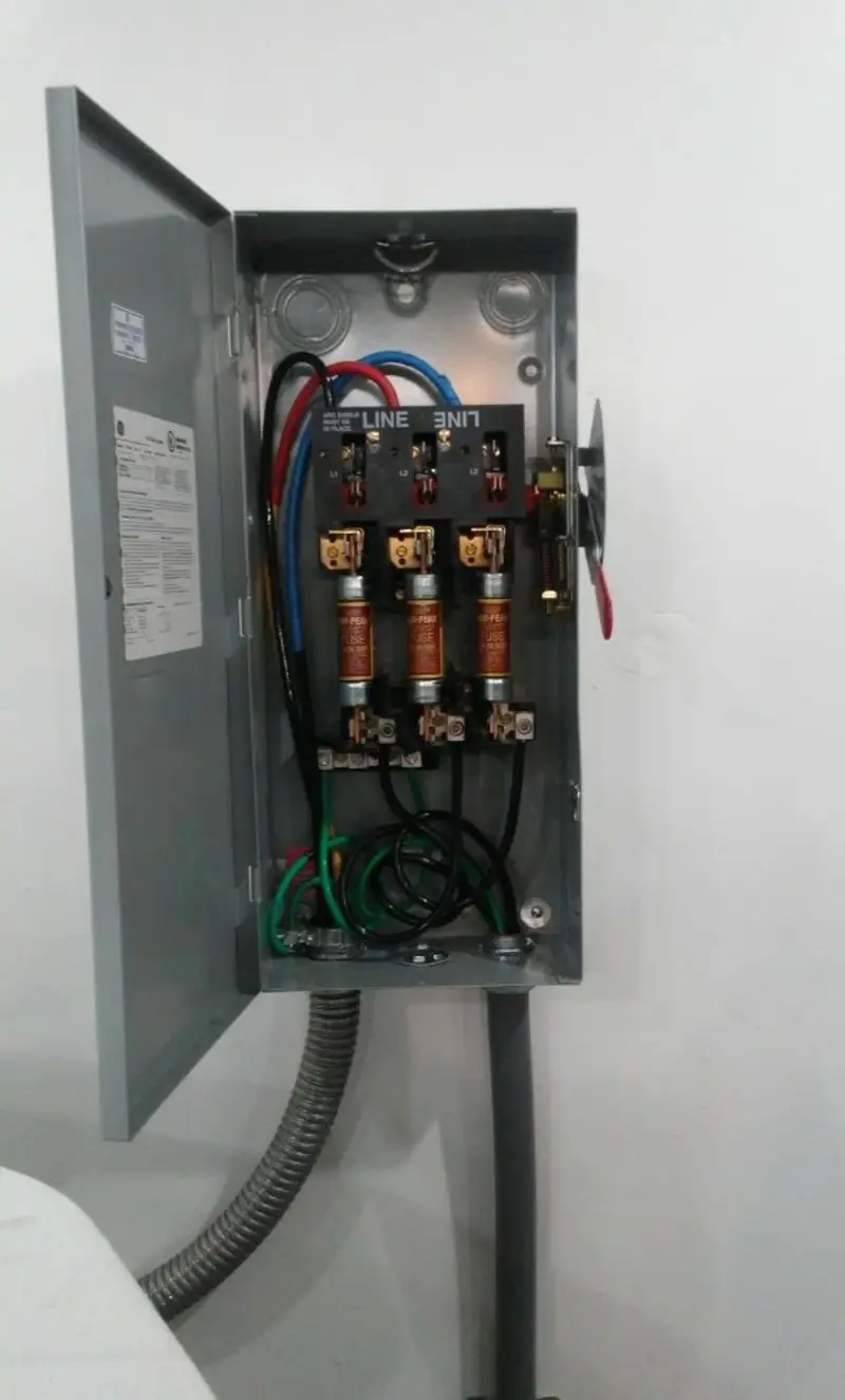 Three-phase disconnect switch installed for Smoke Detector Installation in Clarkstown